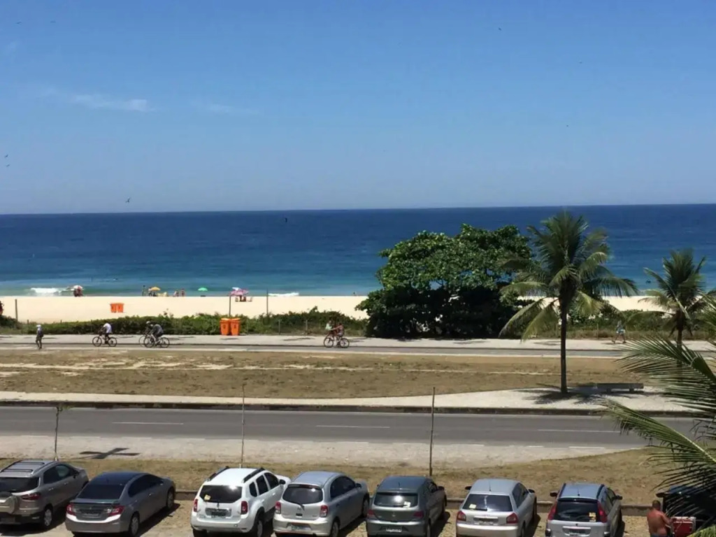 Frente Para O Mar