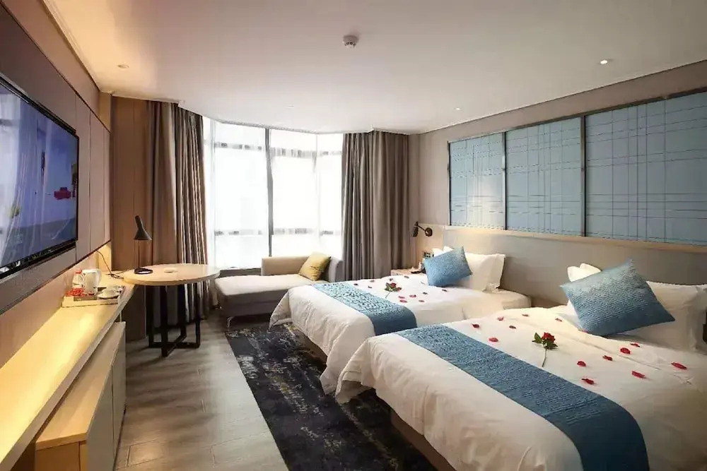 Zhenshang Hotel