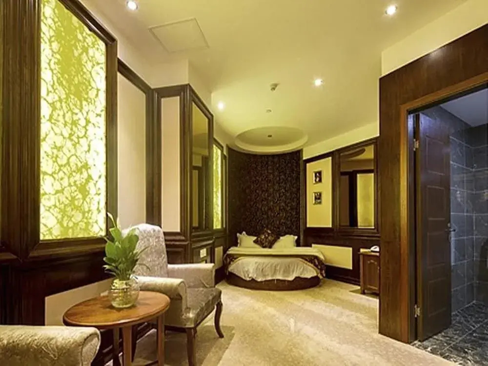 Runhechuan Business Hotel