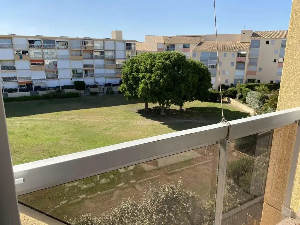 Appartement Le Grau-du-Roi, 3 pièces, 5 personnes - FR-1-250-237
