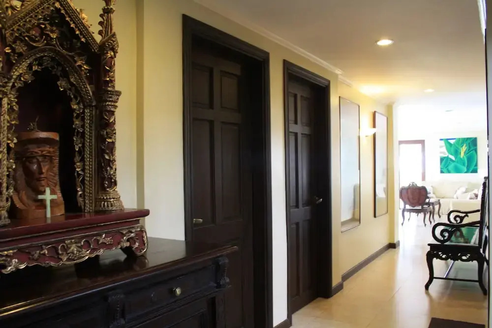 Tagaytay Home by StayHome Asia