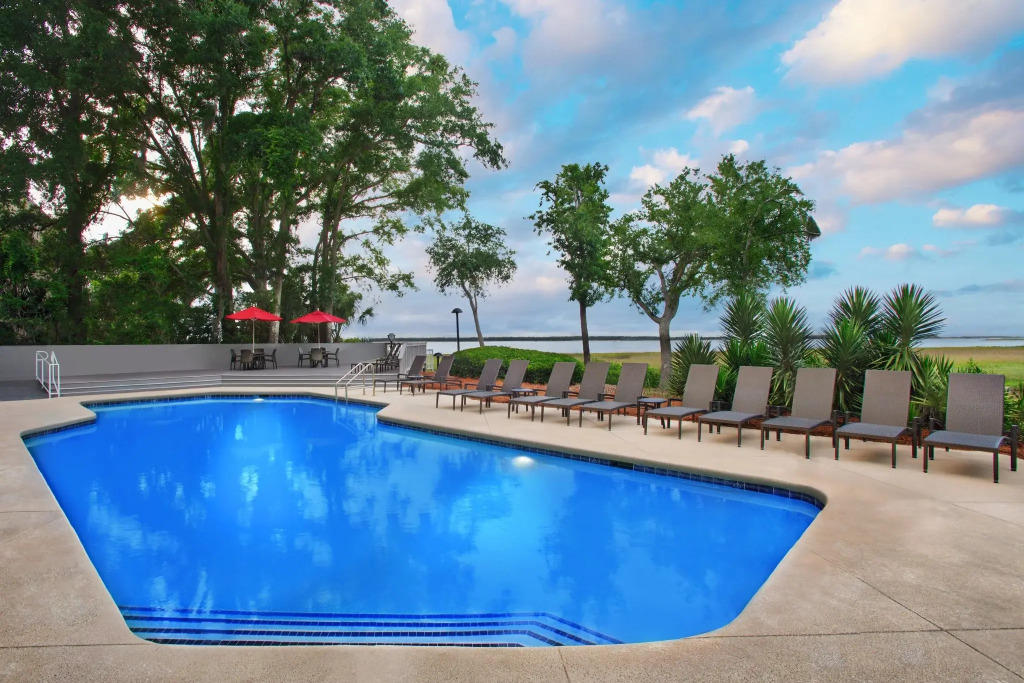 Marriotts Harbour Club