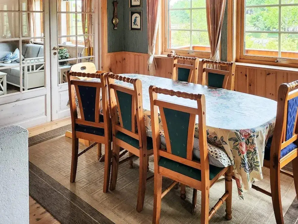 9 Person Holiday Home in Mosterhamn