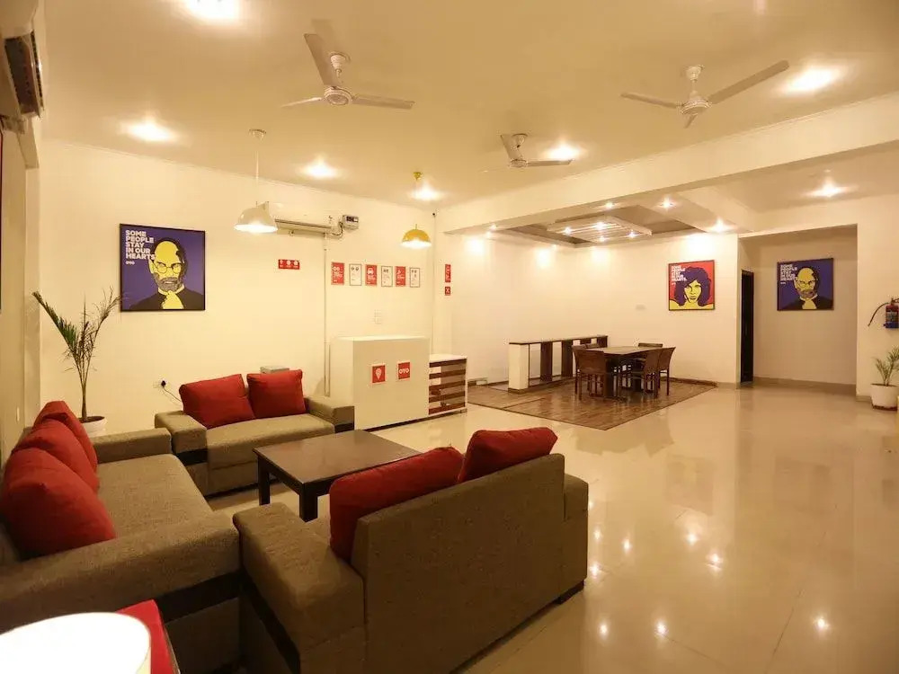 OYO Flagship 144 Noida Expressway NSEZ