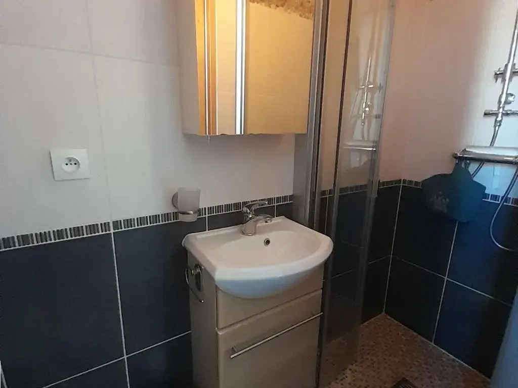 Appartement Quiberon, 1 pièce, 4 personnes - FR-1-478-175