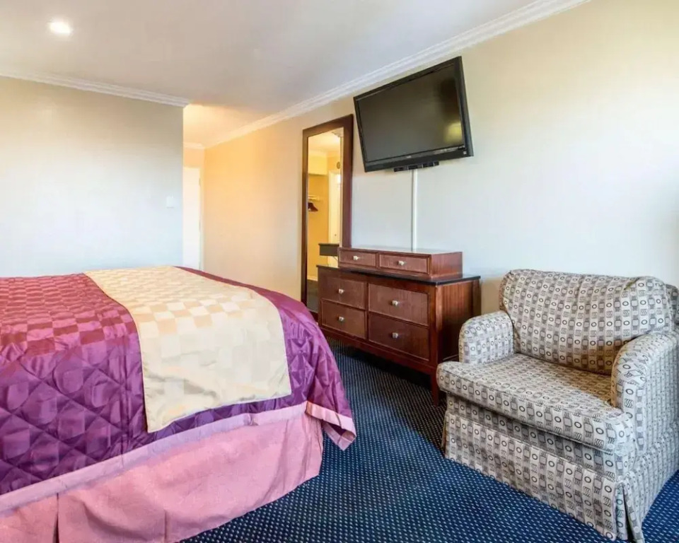 Queencity Inn
