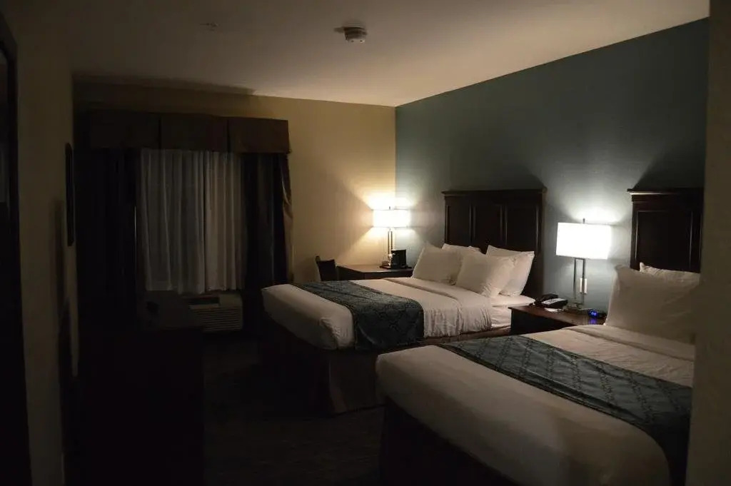 Heritage Place Hotel and Suites