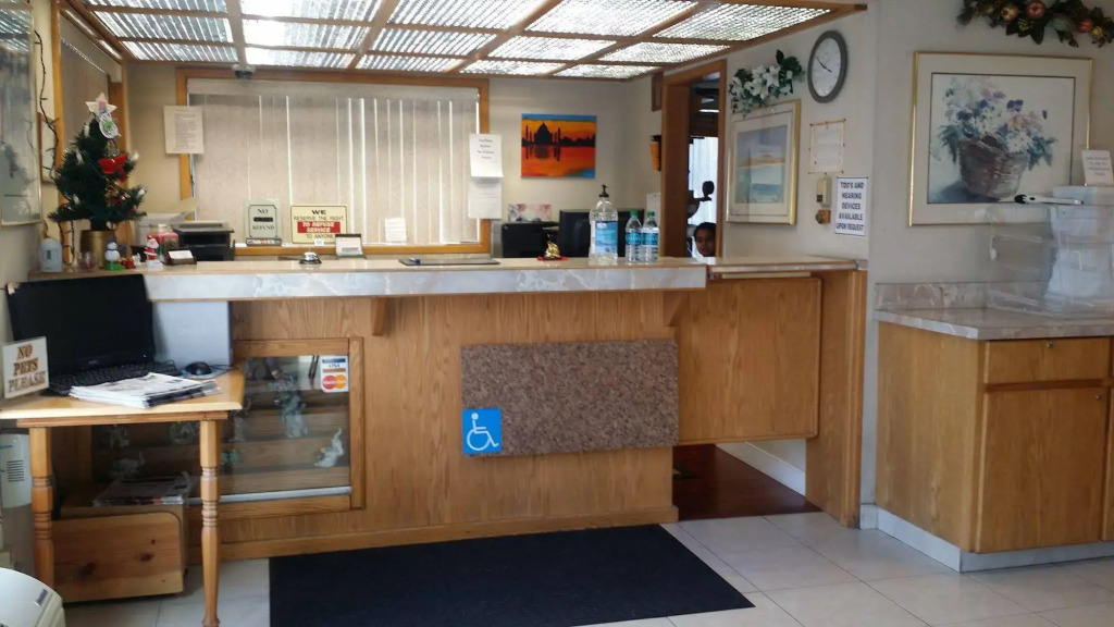 Budget Inn