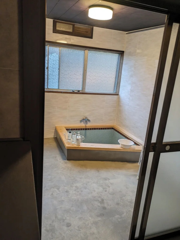 Tanigawa Valley Lodge & Coffee Roastery