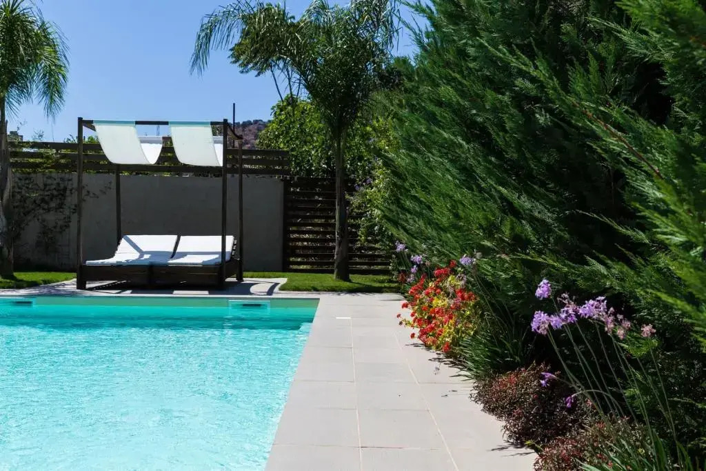 Beautiful & spacious villa with 38sqm pool & BBQ!