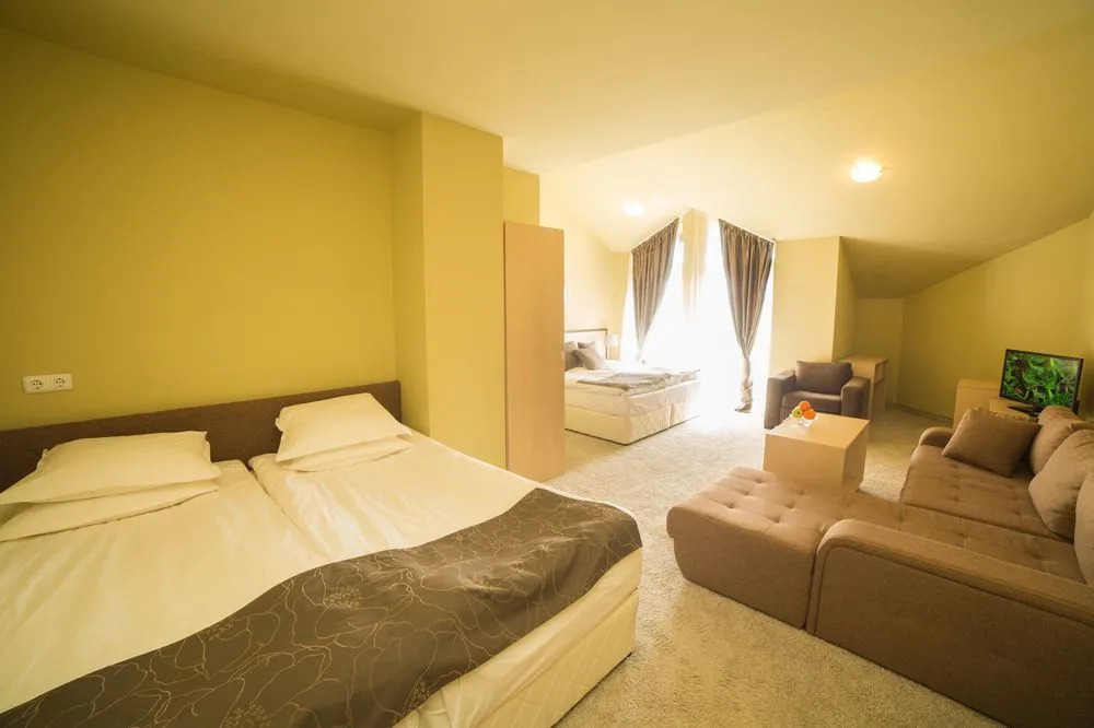 Thermal Hotel Seven Seasons