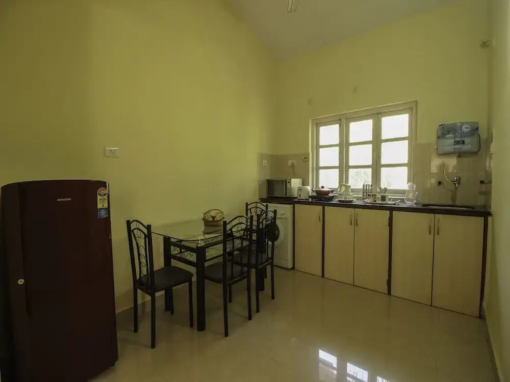 OYO 10093 Home Pool View 1BHK Calangute
