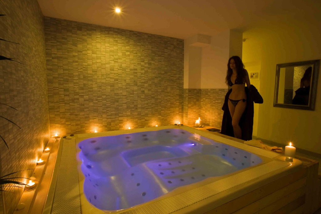 Ferretti Beach Hotel