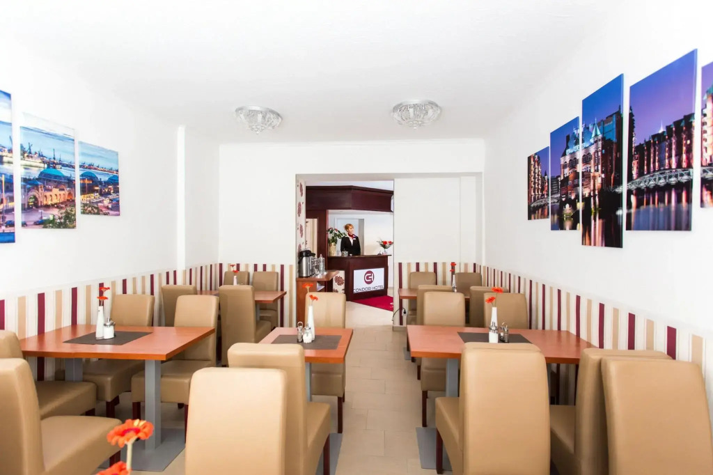 Hotel Condor