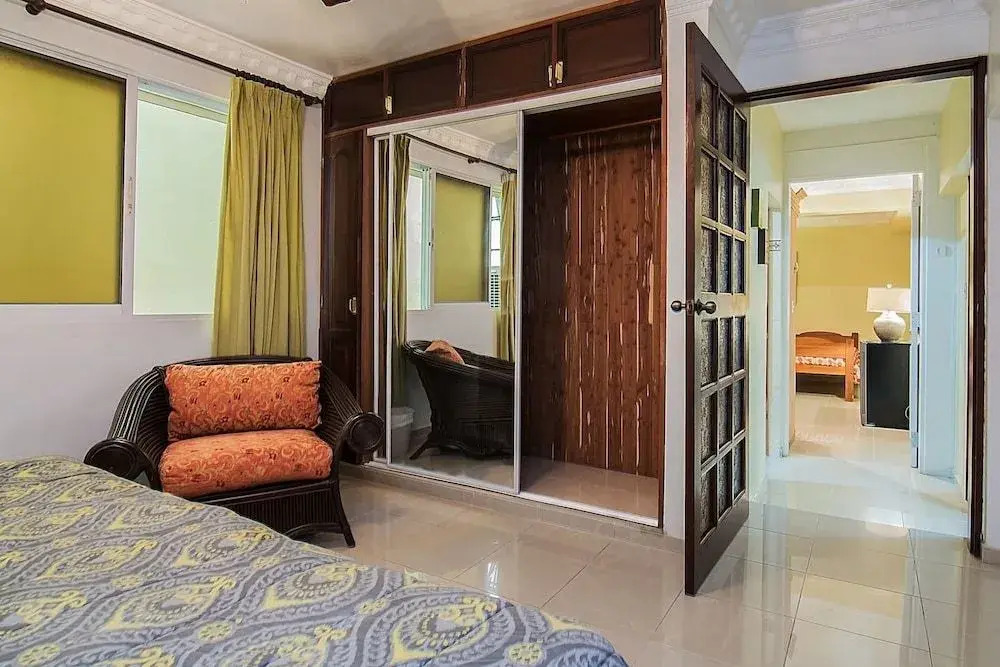 Cozy and Charming 2BDR Suite