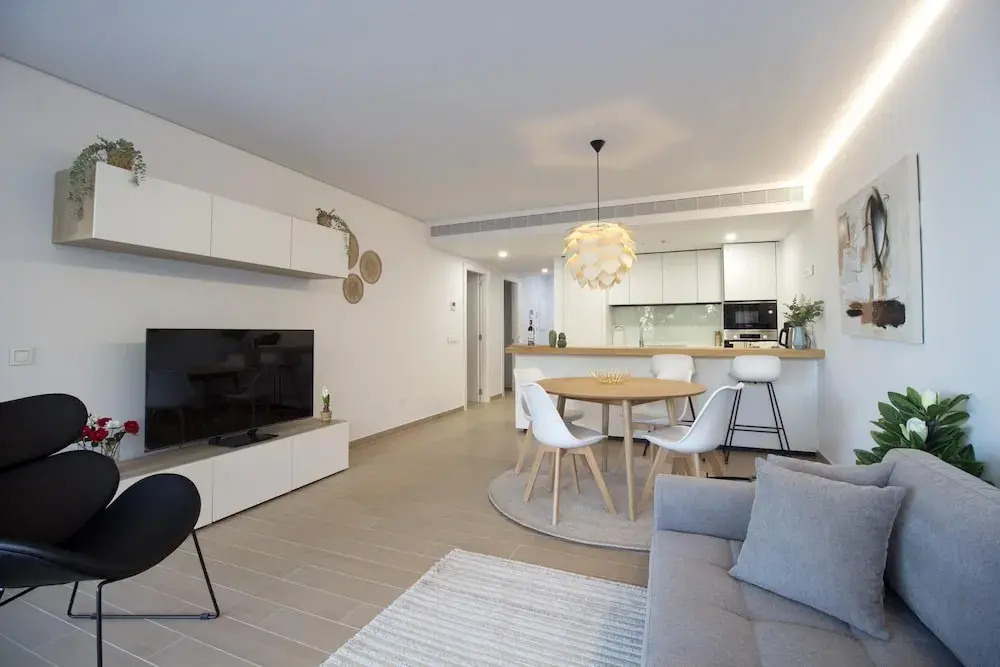 Sea View Apartment Near The Beach