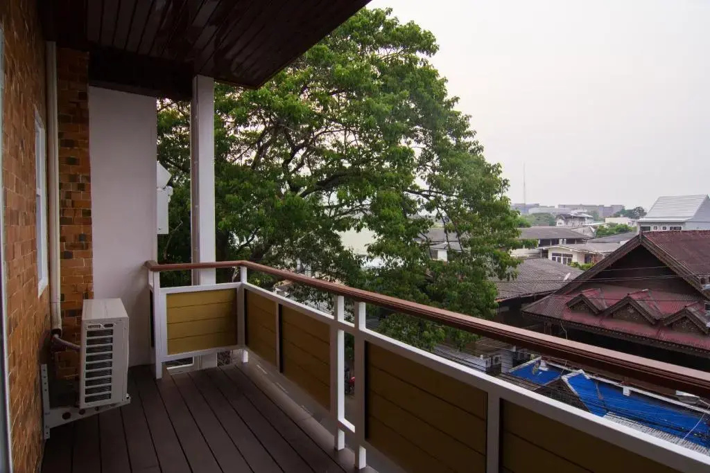 Suan Dok Gate Guesthouse