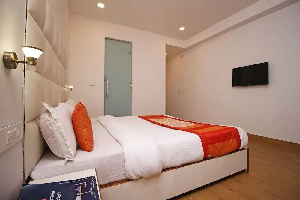 Capital O 18777 Chanson Hotels