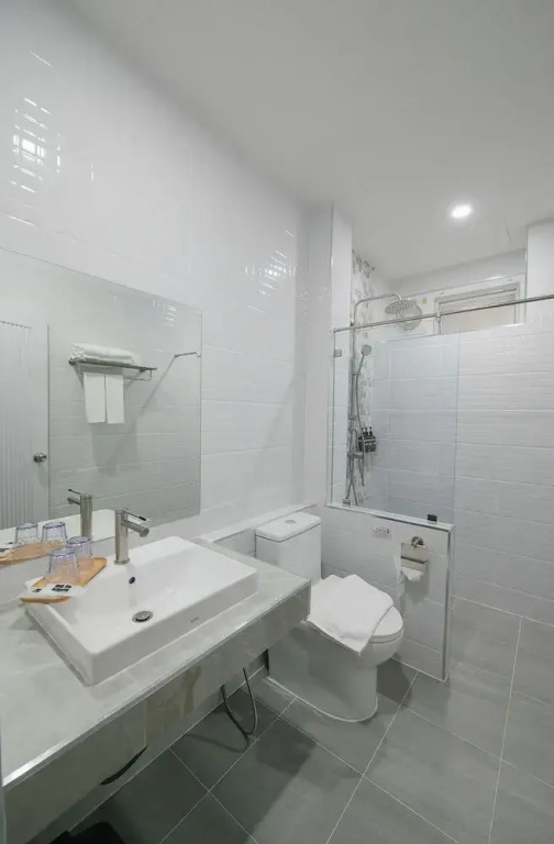 Eng Fah Luang Hotel