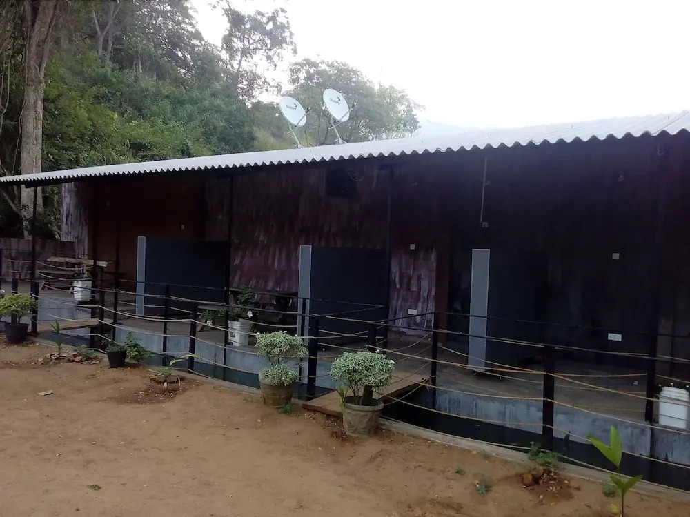Hotel Elaine