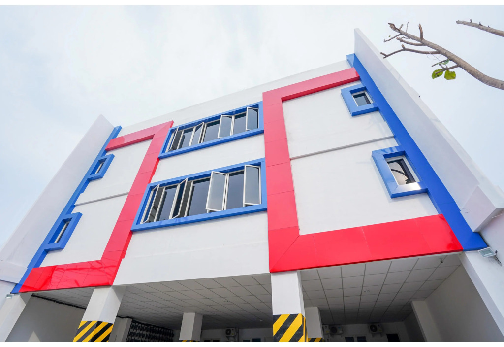 OYO Life 2462 Kost Surabaya