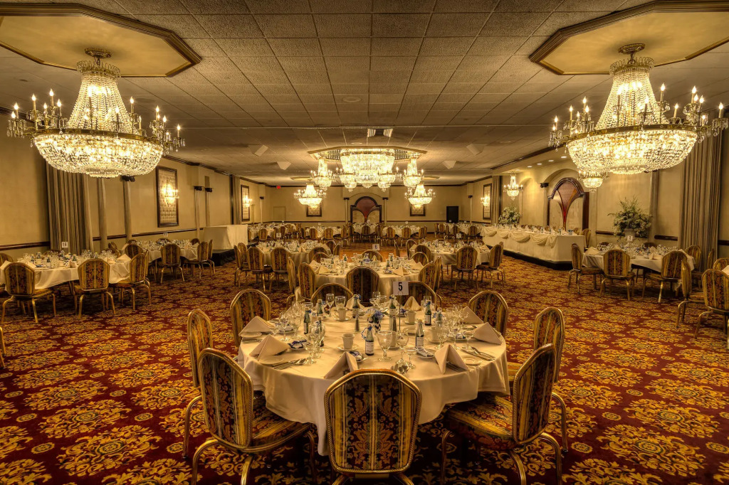 The Delavan Hotel
