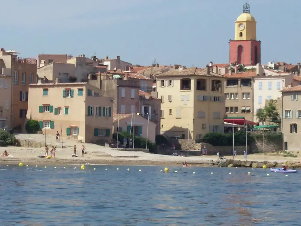 Lavish Holiday Home in Saint-Tropez near Beach