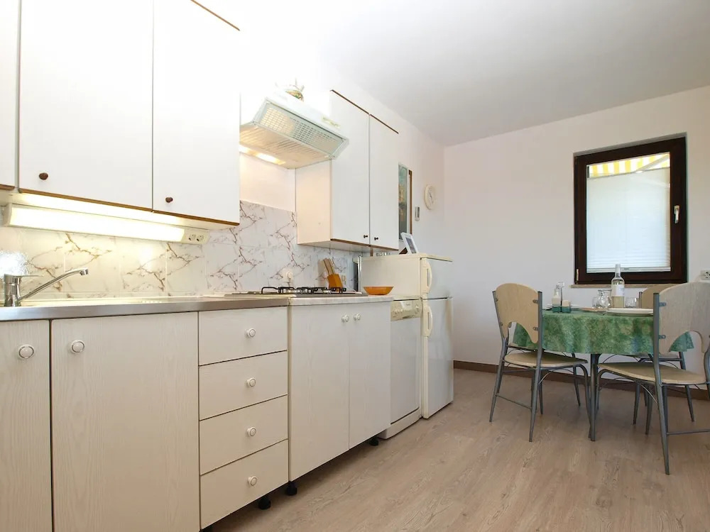 Apartments Eddi 66