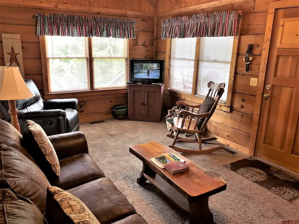 Honey Tree - Studio Cabin