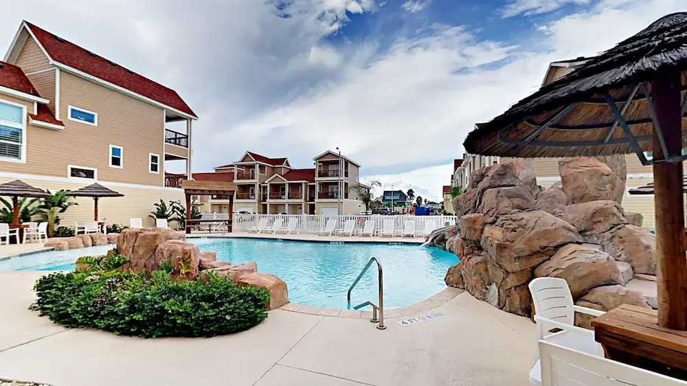 Beachside Bungalo 3 Bedroom Townhouse