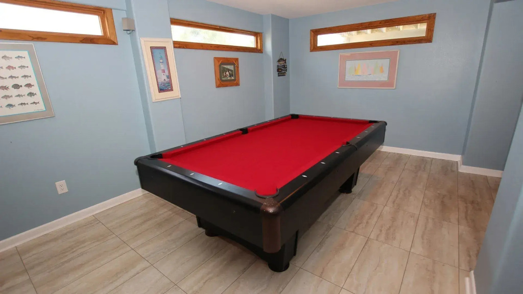 Corolla Otter - 7 Br Home