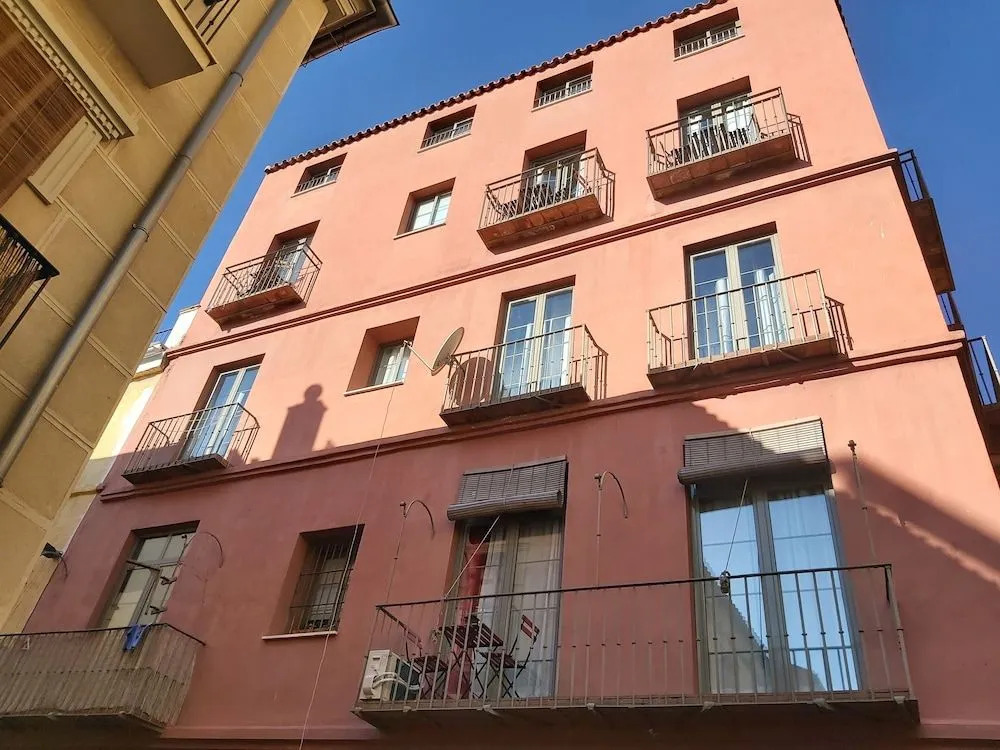 Del Parque Flats Central