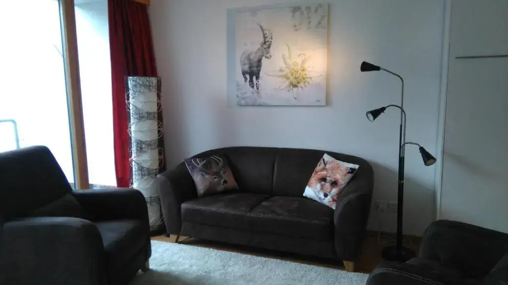 Tulai 104E