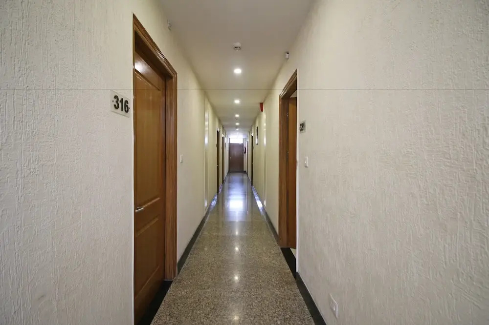 OYO 6090 Hotel Park View Premium