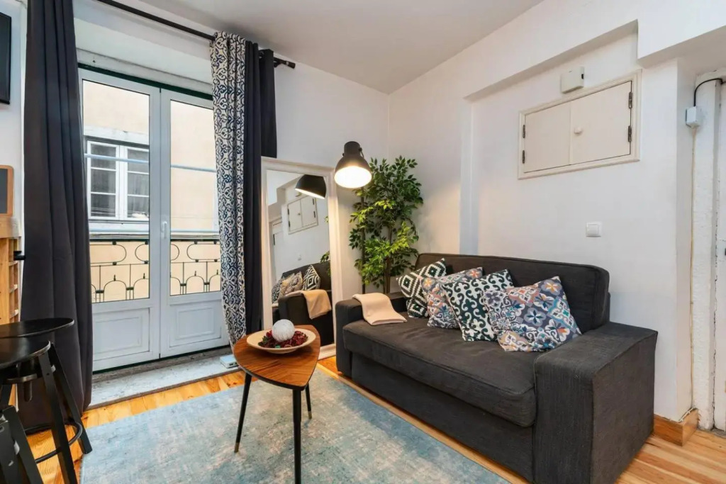 1 Bedroom Apartment n03 - Tv. da Madalena