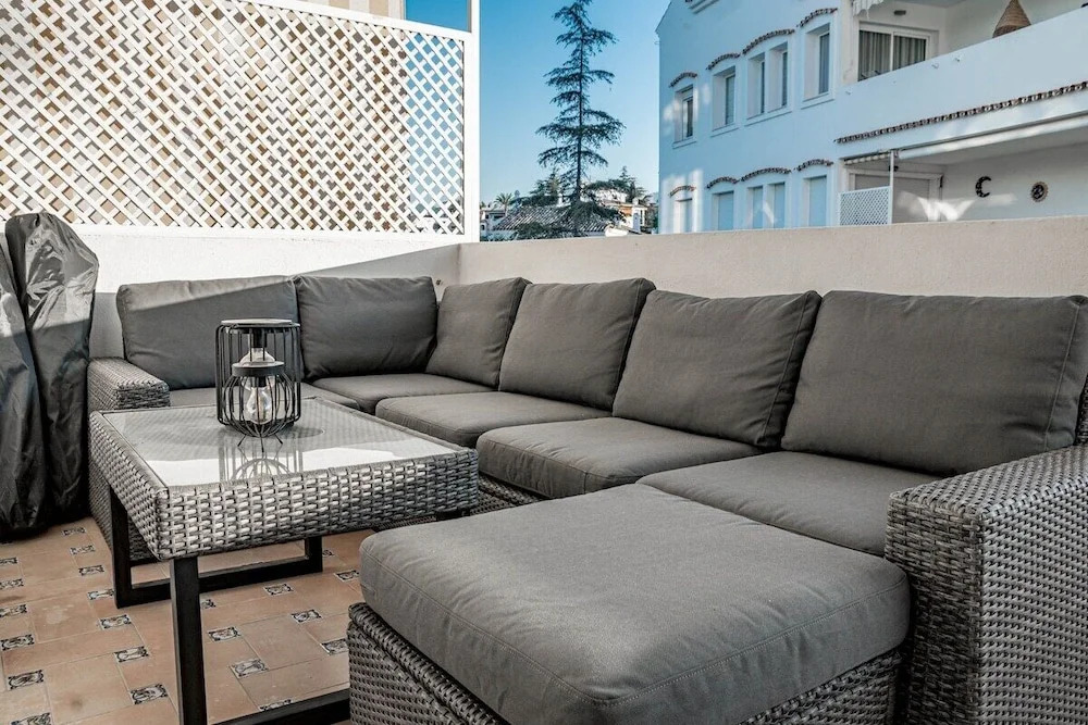 Rg312 - Great 2 Bed Apt, Close to Puerto Banus