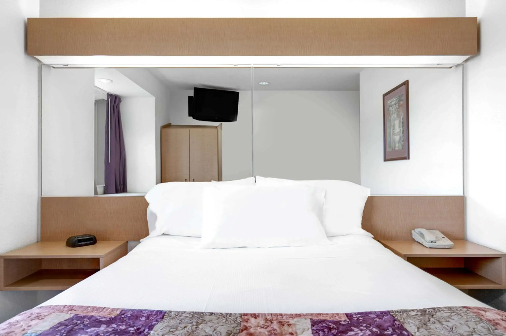Microtel Inn & Suites by Wyndham Mankato