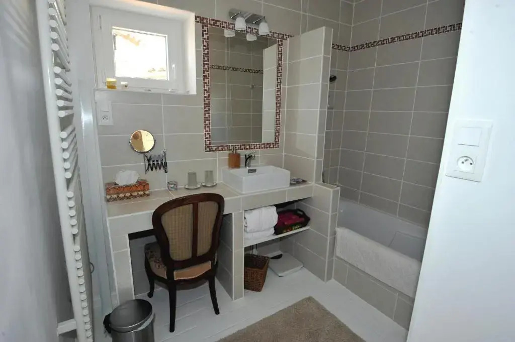 Chez Elles
