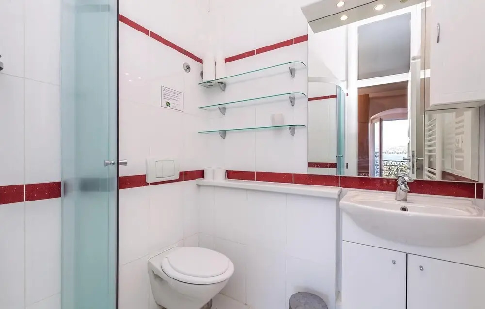 Amazing Home in Opatija with Hot Tub, WiFi & 3 Bedrooms