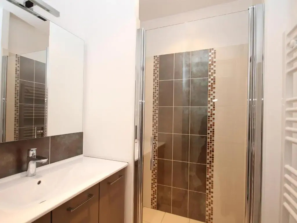 Appartement Mont-Dore, 3 pièces, 6 personnes - FR-1-608-70