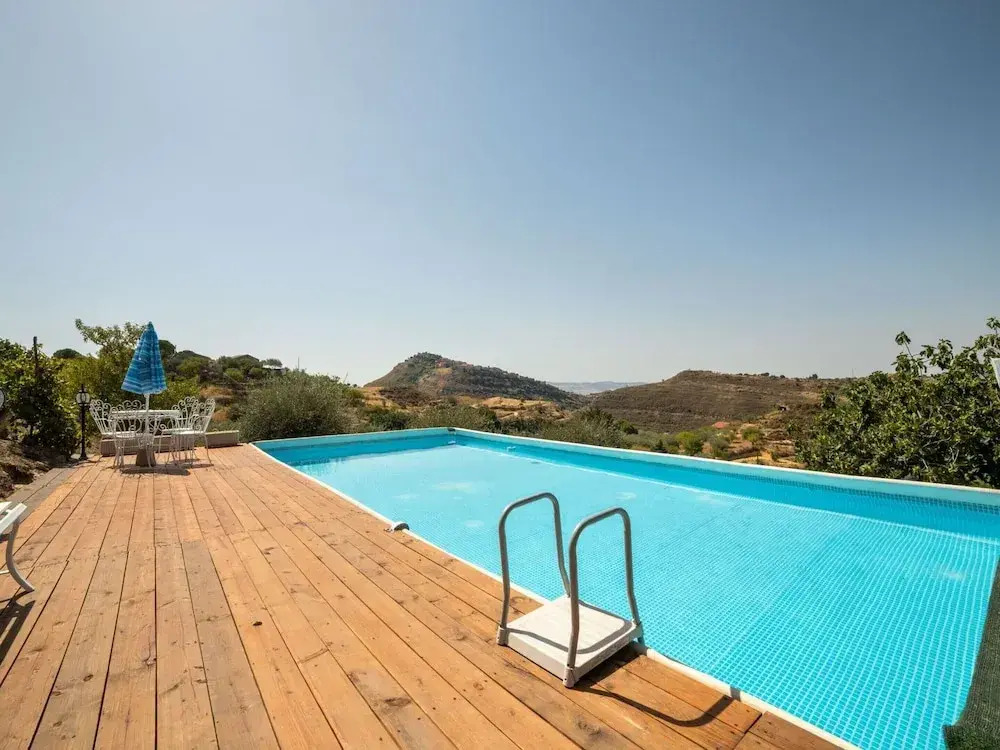 Villa in Nissoria with Private Pool