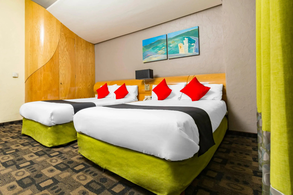 Hotel Mandarin Carton