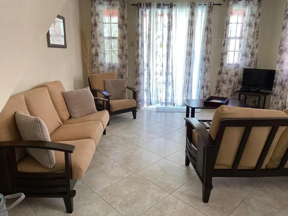 Inviting 2-bed Apartment West Coast Private