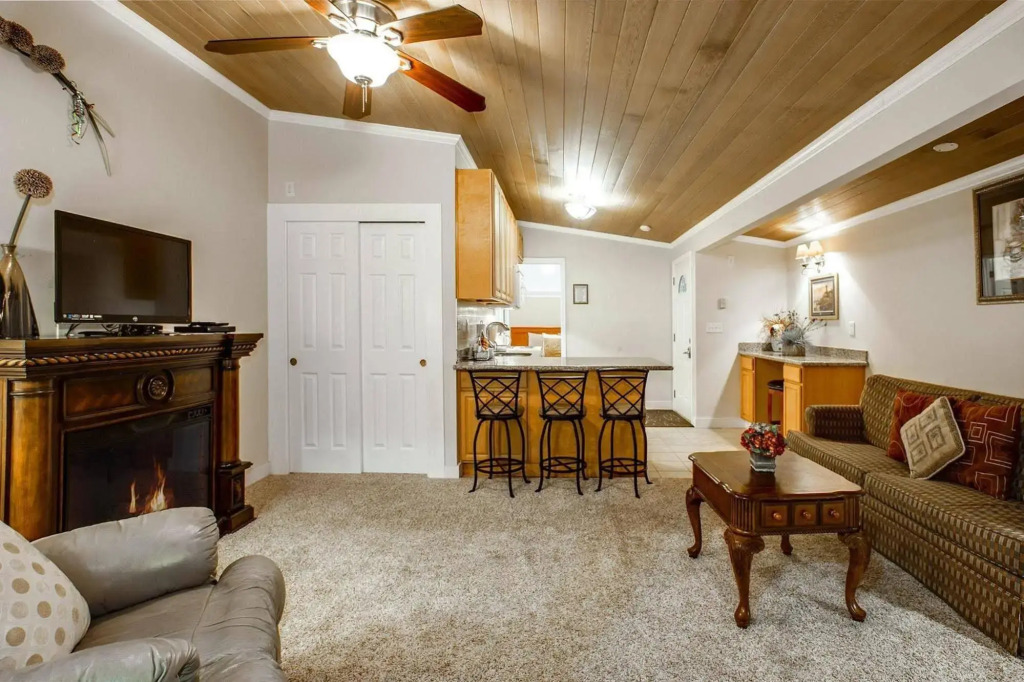 Beachwood Condos & Resort