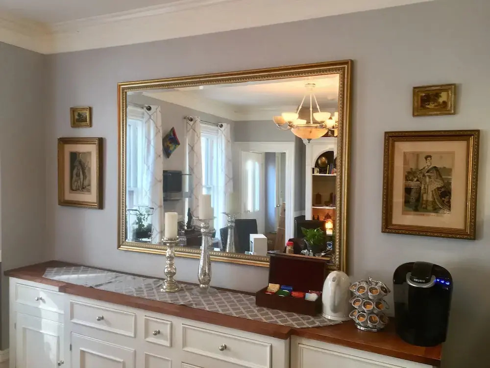 Queen Vic Guest House