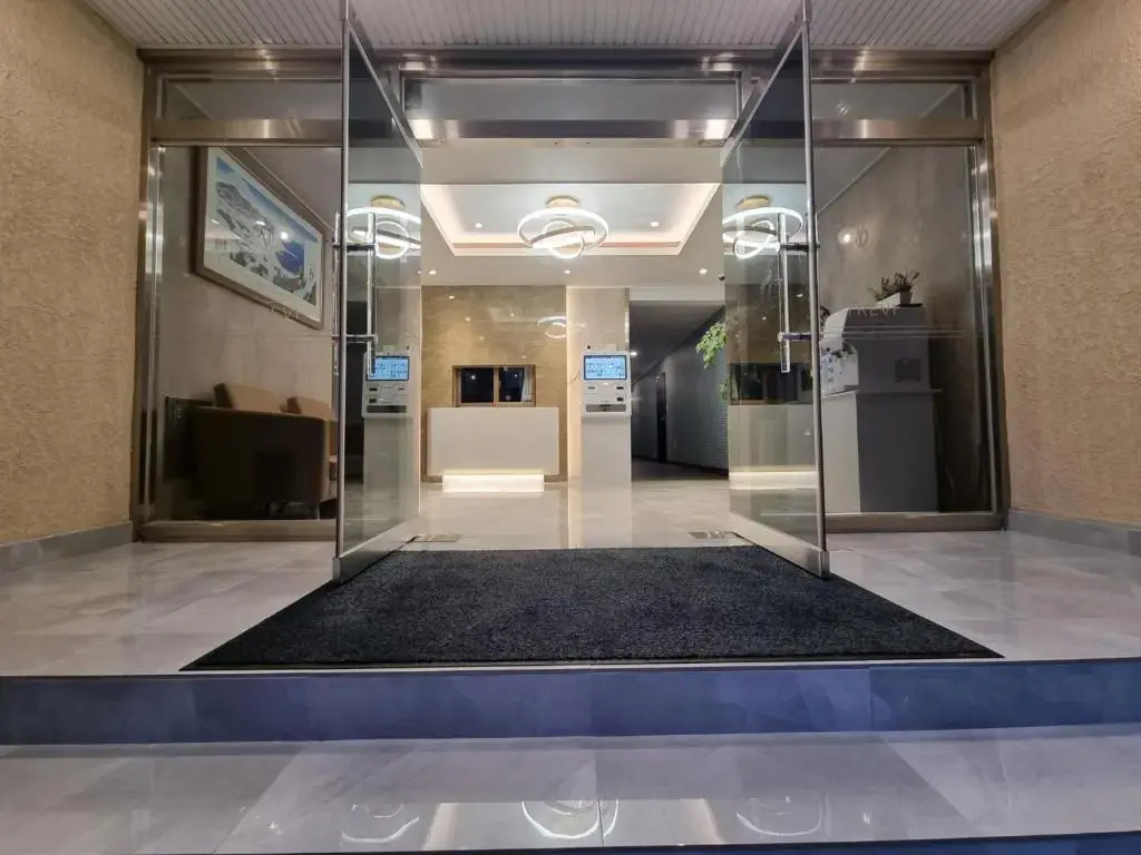 Trevi Hotel