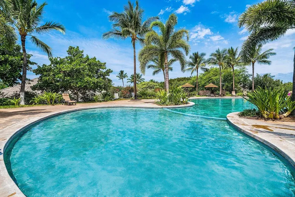 Beautiful Townhouse - Great Amenities and Spacious Lanai! Comes With Beach Pass! - Vrkcv