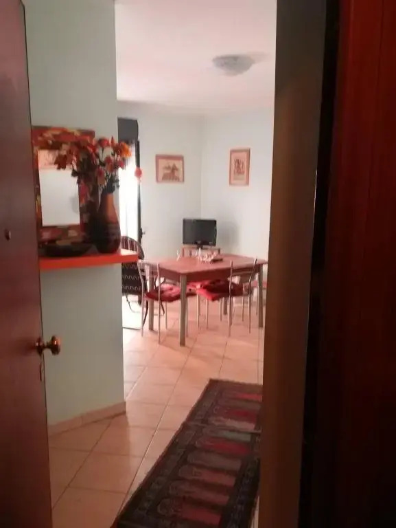 One bedroom appartement with sea view and furnished balcony at Messina 2 km away from the beach