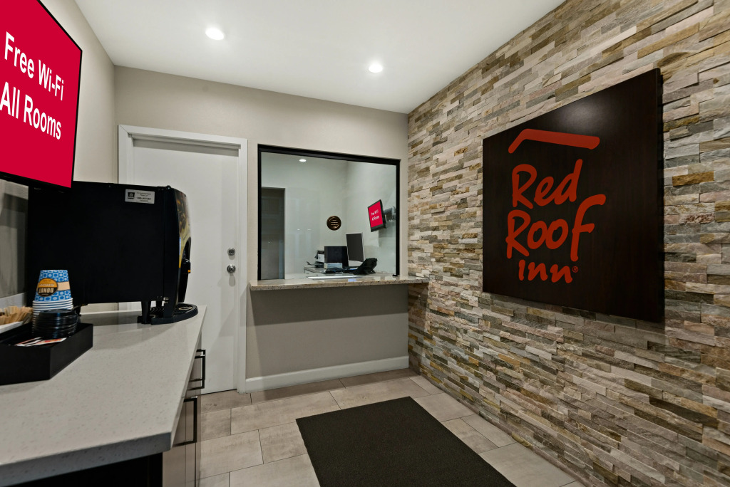 Red Roof Inn Los Angeles - Wilmington, CA