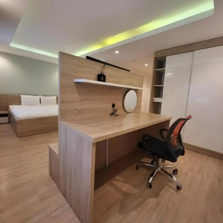 Simmi 4 Hotel & Apartment Near SECC